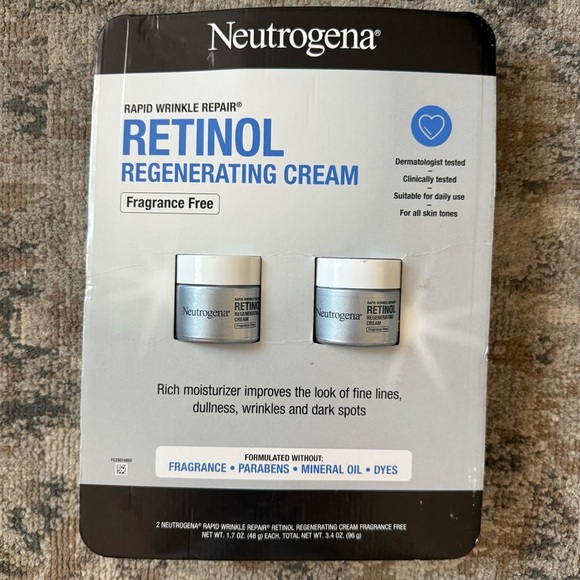 Neutrogena Retinol Regenerating Cream 2 Creams - Picture 4 of 4